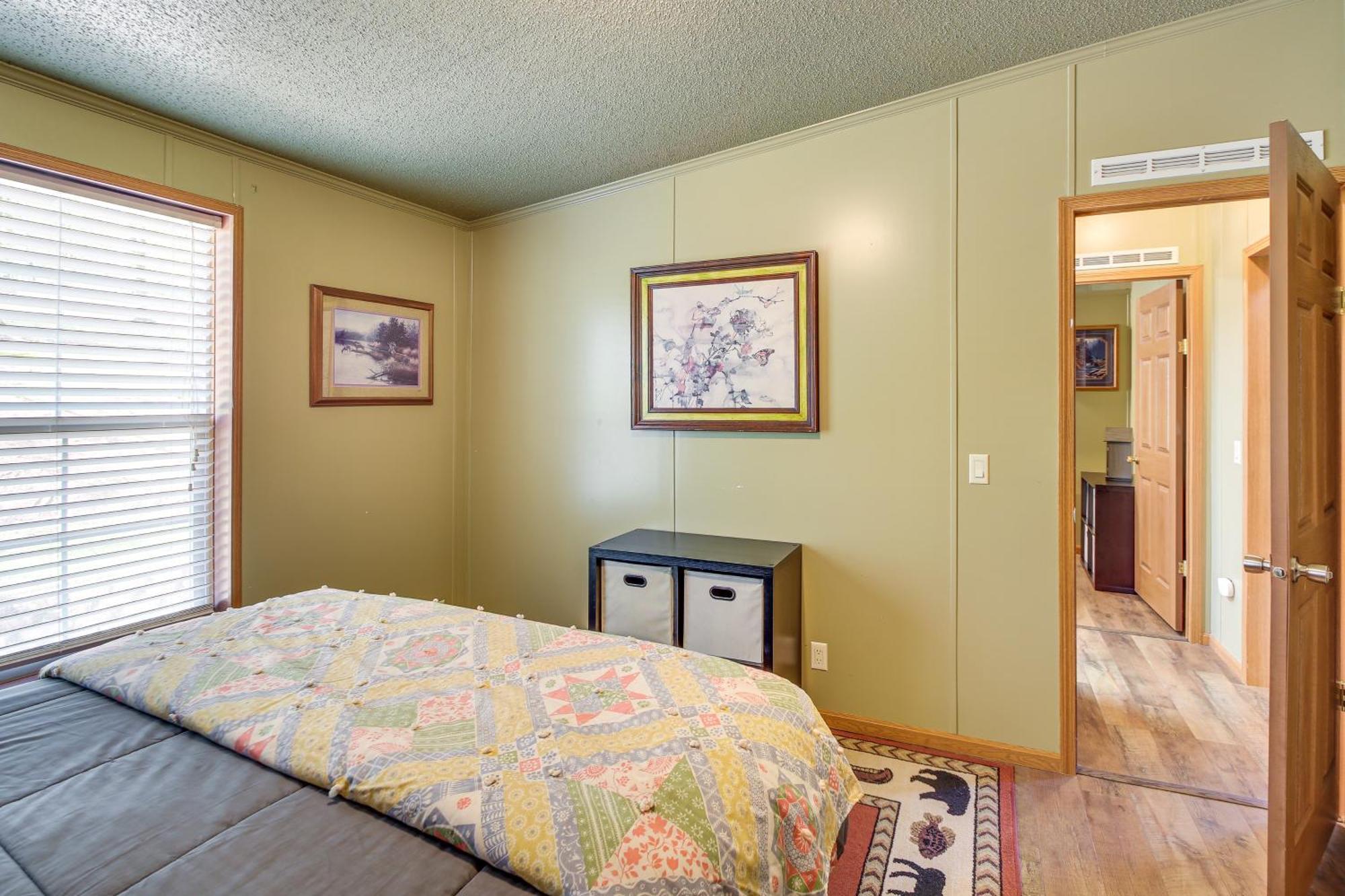 Lakefront Arkansas Home With Dock And Sunroom Hot Springs Eksteriør billede