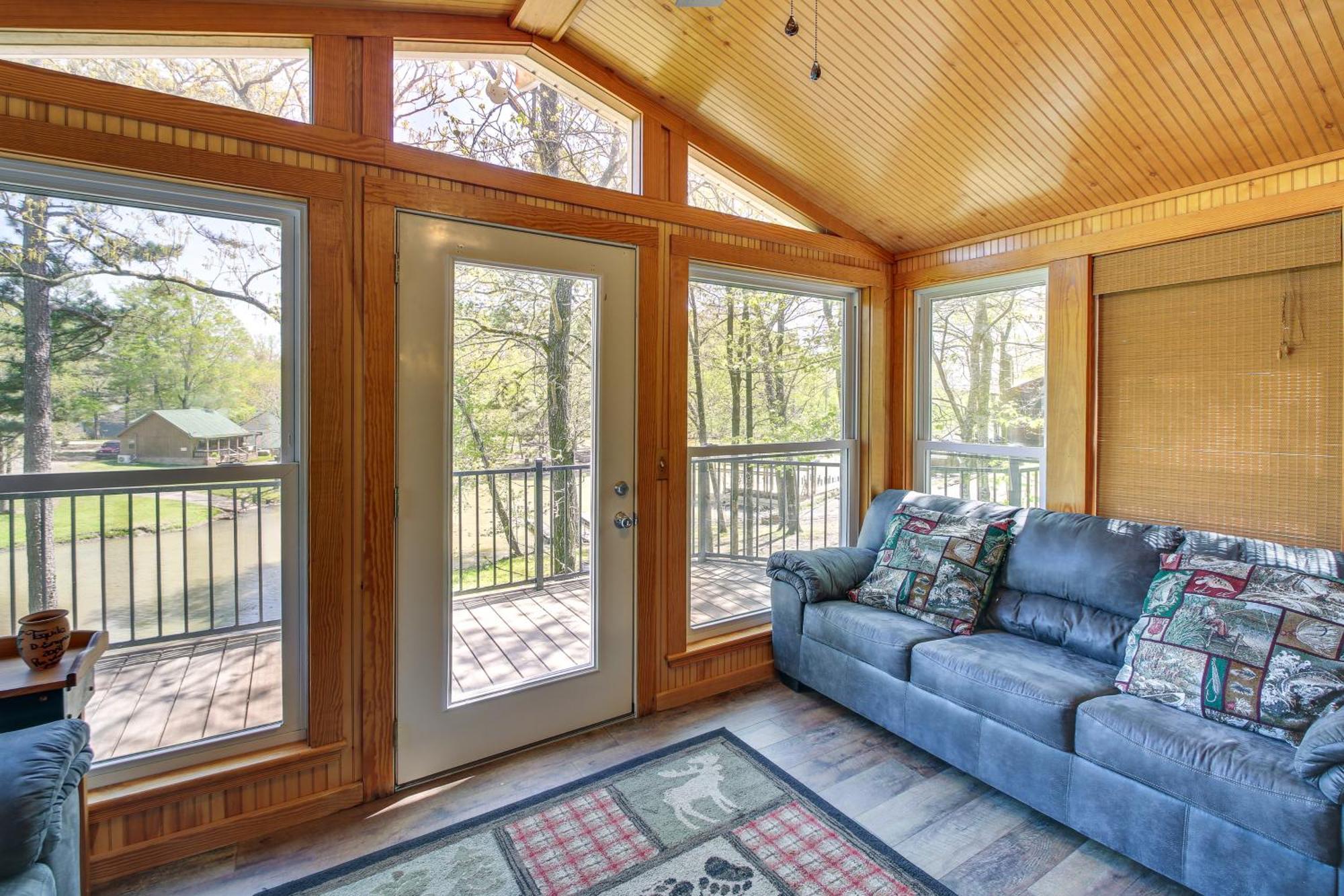 Lakefront Arkansas Home With Dock And Sunroom Hot Springs Eksteriør billede